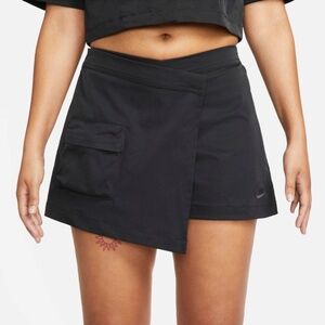 Nike Sportswear Tech Pack High-Rise Skort